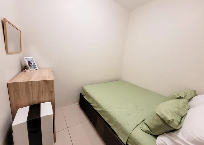 Apartment An-dy's Point, Field Residences